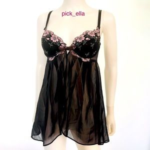 34/S VS Victoria’s Secret lingerie Vintage Babydoll Chemise floral embroidery